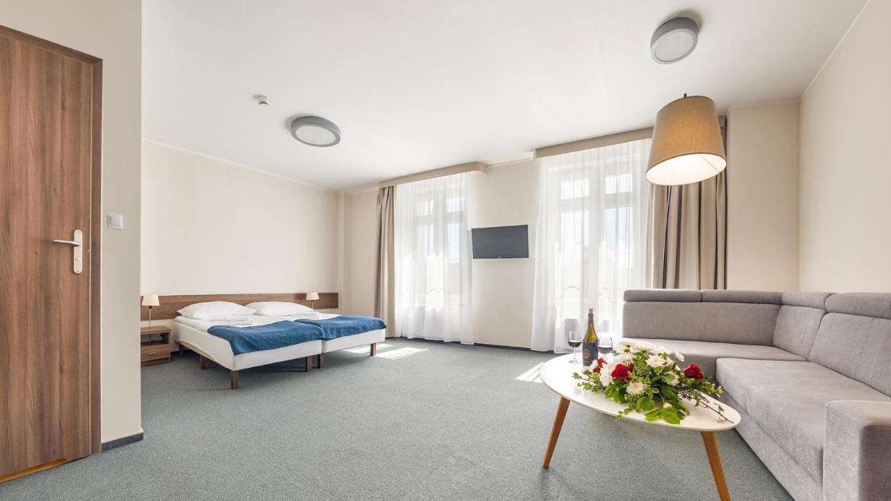Hotel Zorza Kołobrzeg Esterno foto