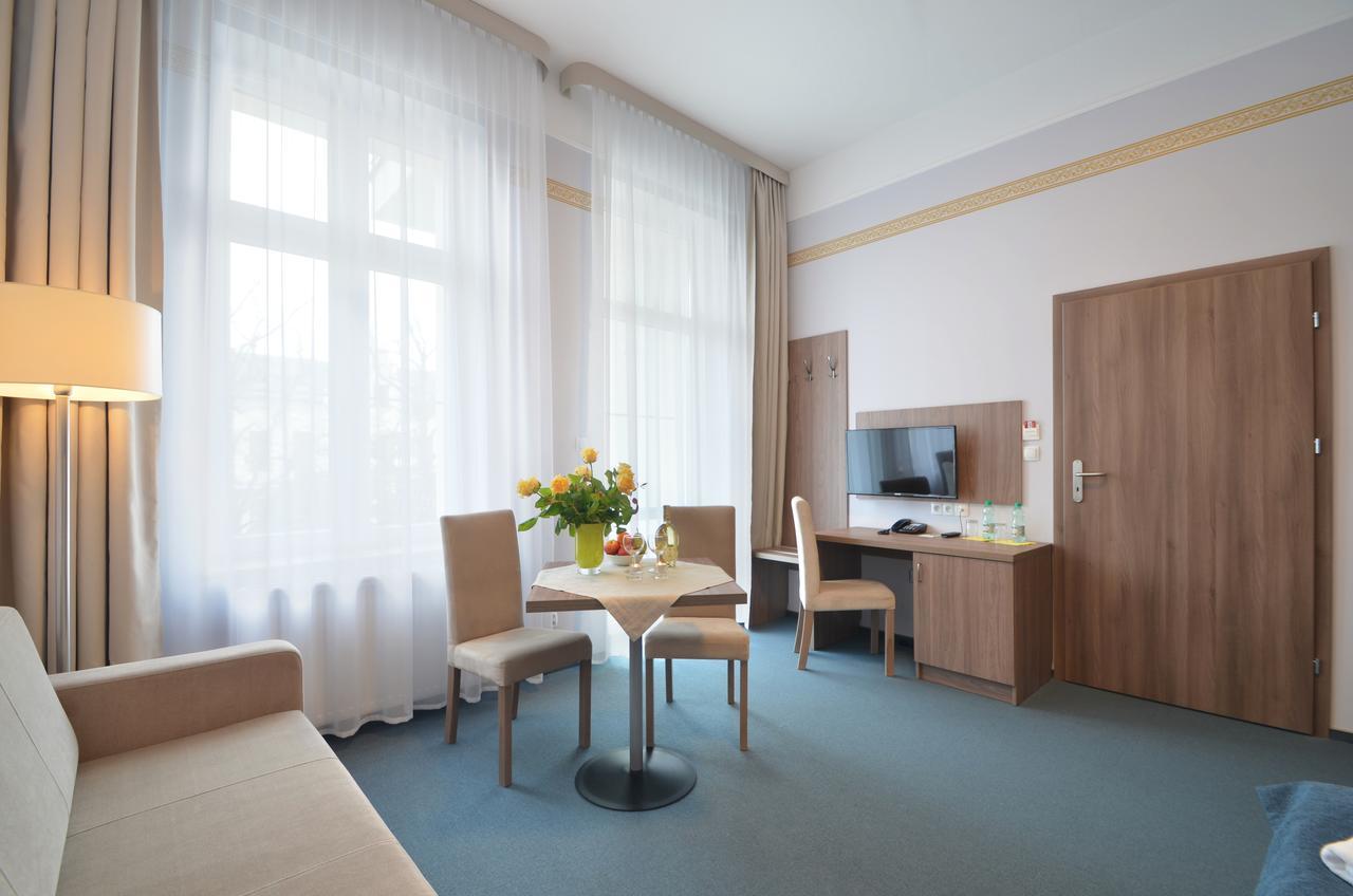 Hotel Zorza Kołobrzeg Esterno foto