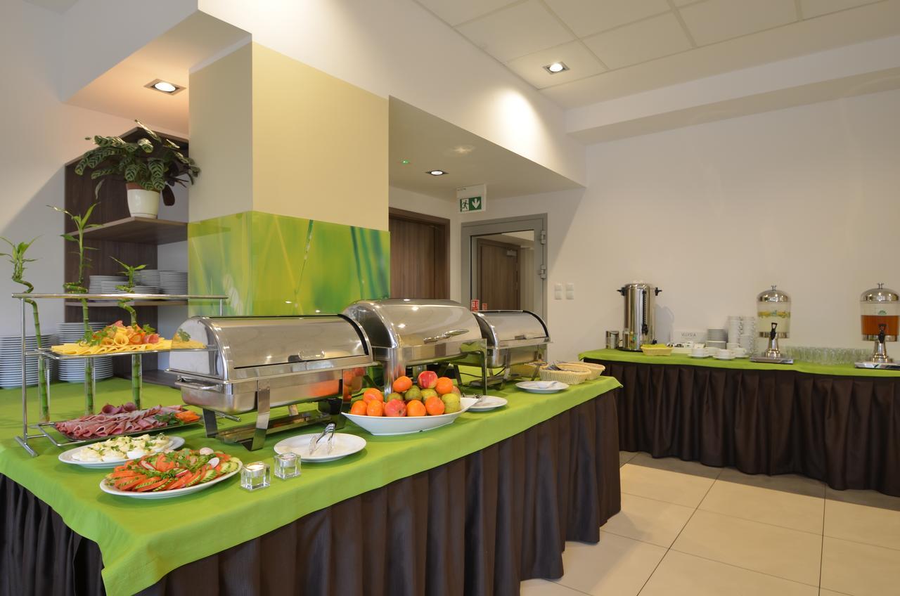 Hotel Zorza Kołobrzeg Esterno foto