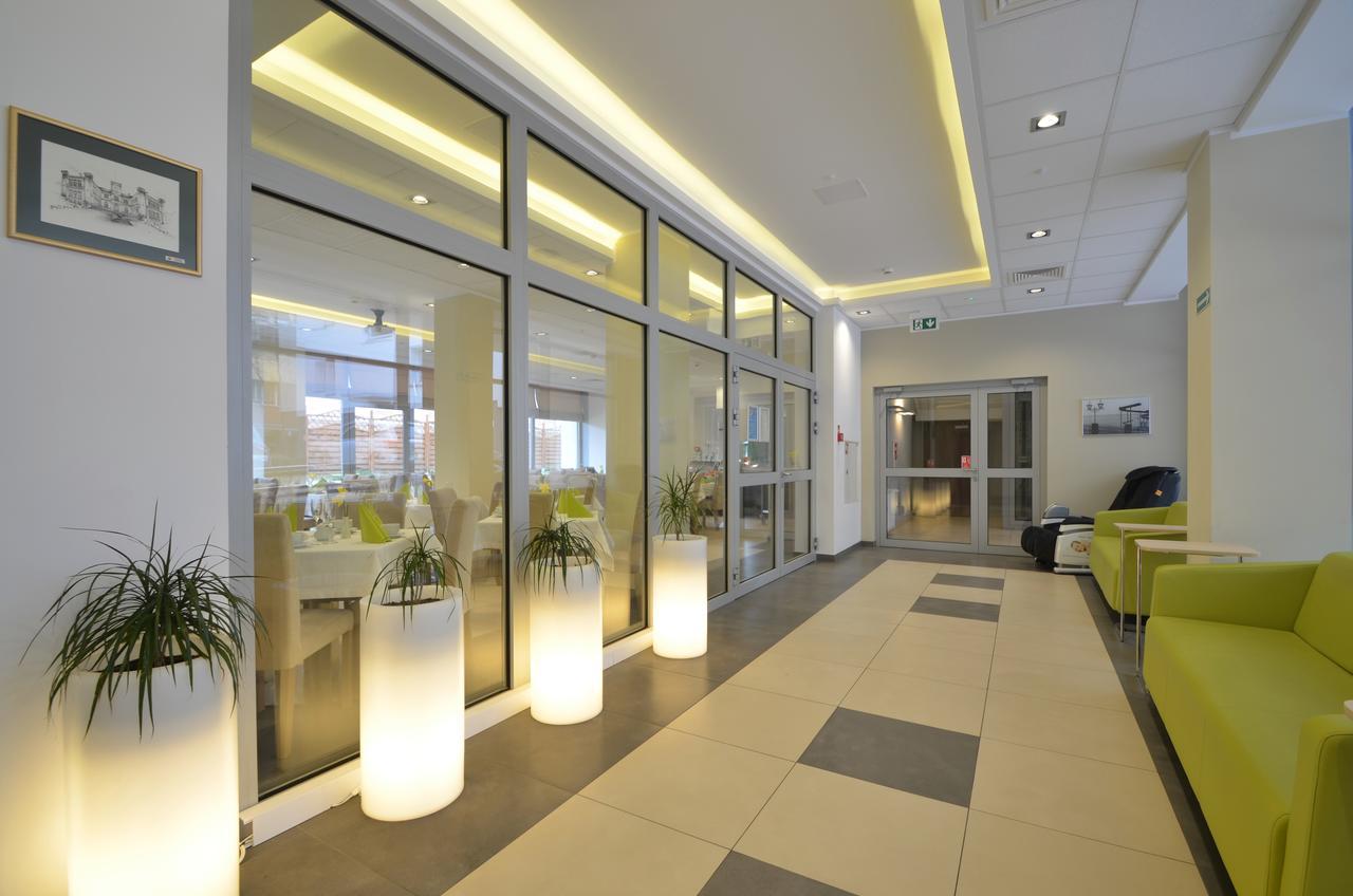 Hotel Zorza Kołobrzeg Esterno foto